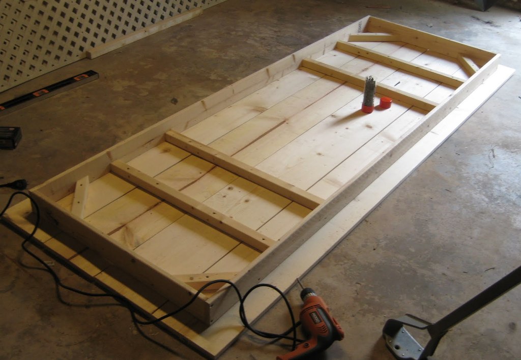 How to Build a Table - Table Almost Done